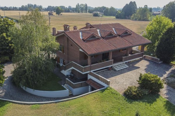 villa in vendita a Budrio in zona Cento