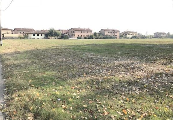 terreno edificabile in vendita a Budrio