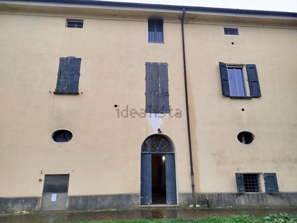 appartamento in vendita a Budrio in zona Cento