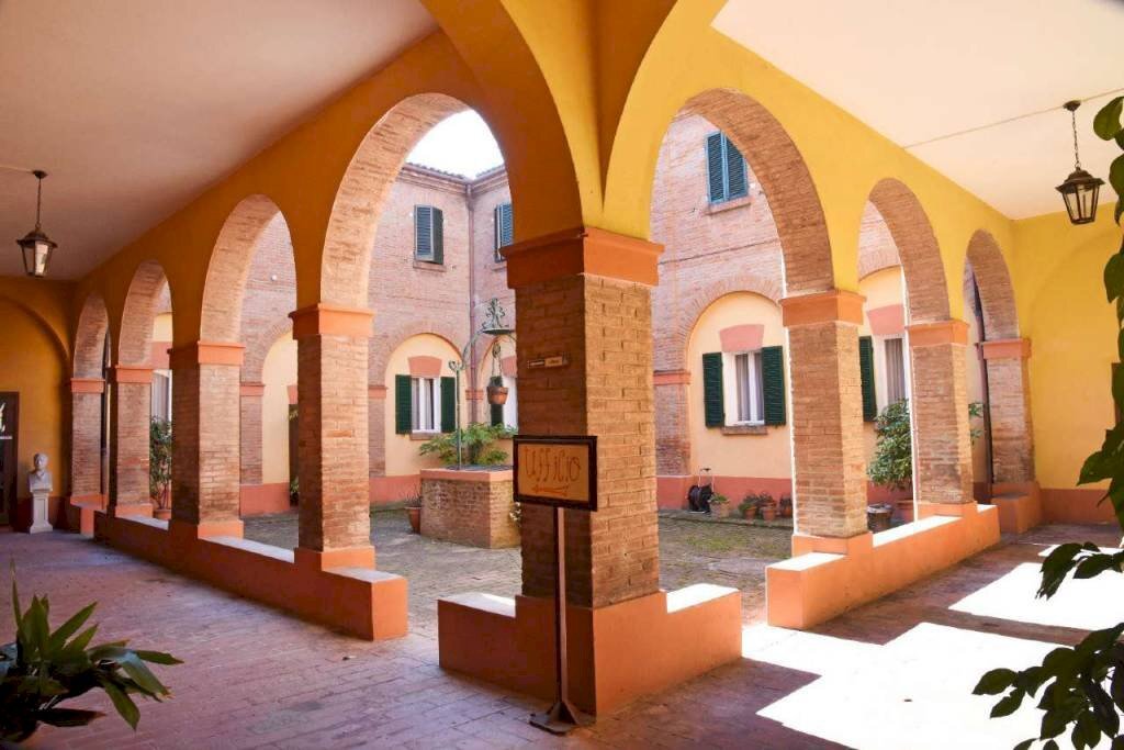 negozio in vendita a Budrio