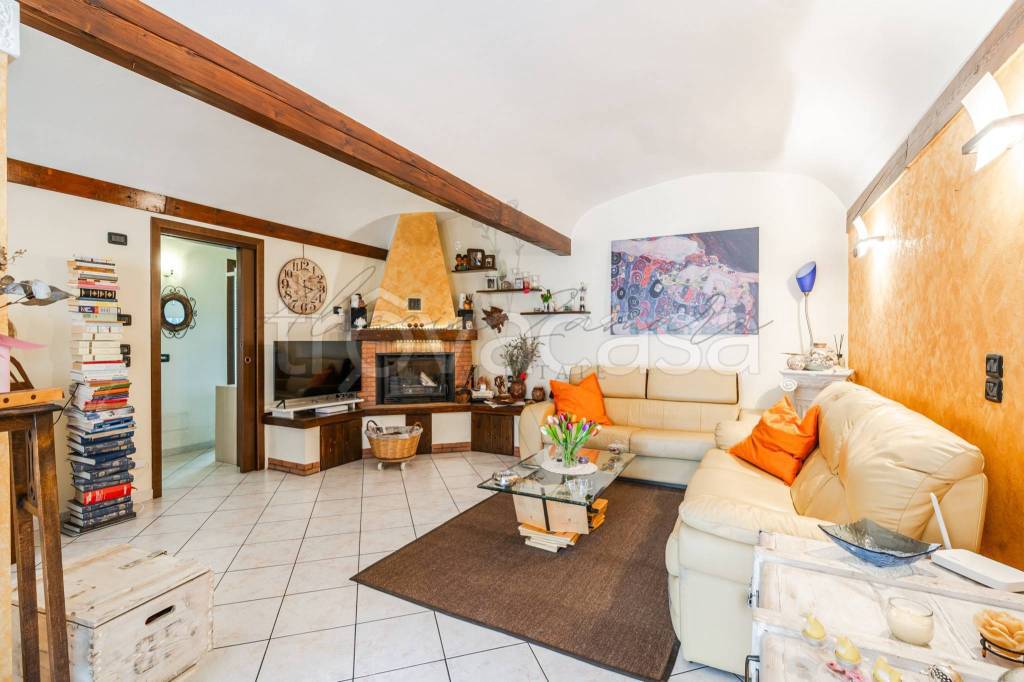 appartamento in vendita a Budrio in zona Prunaro