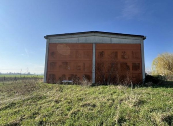 capannone in vendita a Budrio in zona Cento