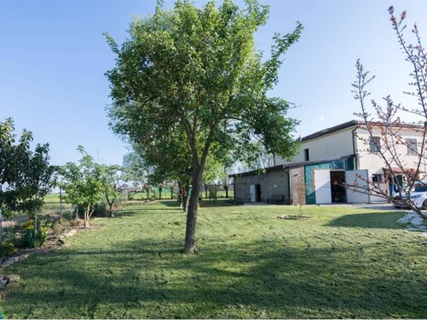 casa indipendente in vendita a Budrio