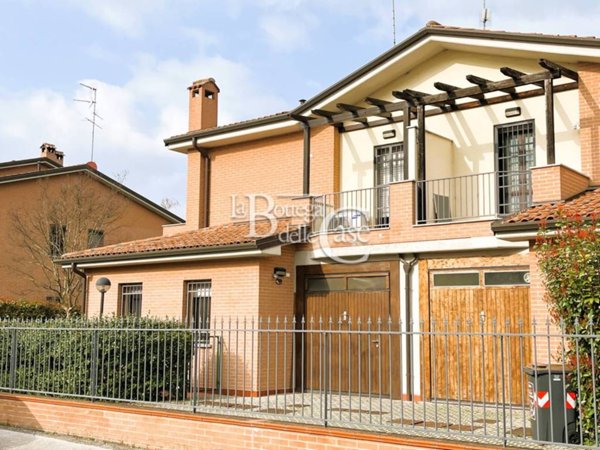 casa indipendente in vendita a Budrio