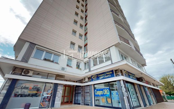 appartamento in vendita a Budrio in zona Cento