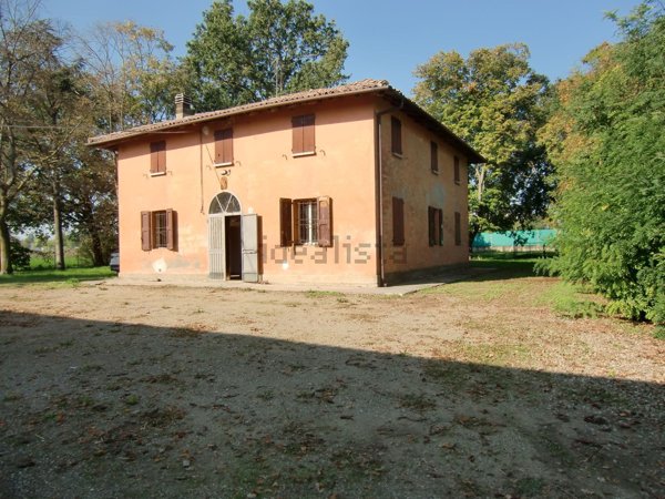 casa indipendente in vendita a Budrio in zona Cento