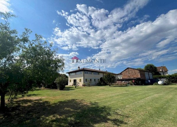 appartamento in vendita a Budrio in zona Dugliolo