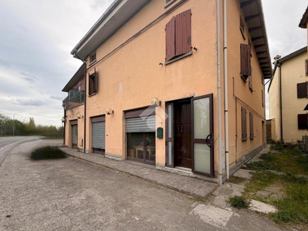 appartamento in vendita a Budrio in zona Armarolo