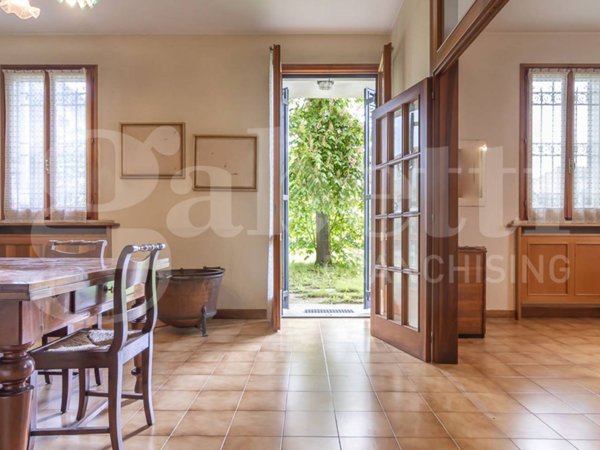 casa indipendente in vendita a Budrio in zona Cento