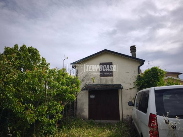 casa indipendente in vendita a Budrio in zona Mezzolara