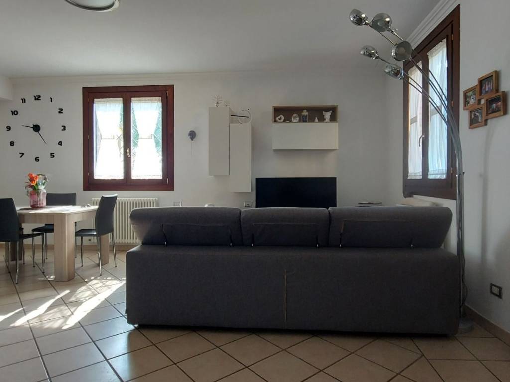 casa indipendente in vendita a Budrio in zona Armarolo