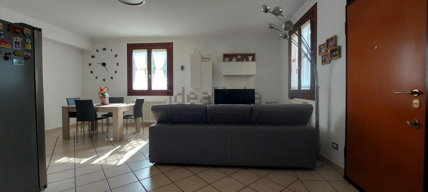 appartamento in vendita a Budrio in zona Armarolo