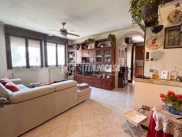 appartamento in vendita a Budrio in zona Cento