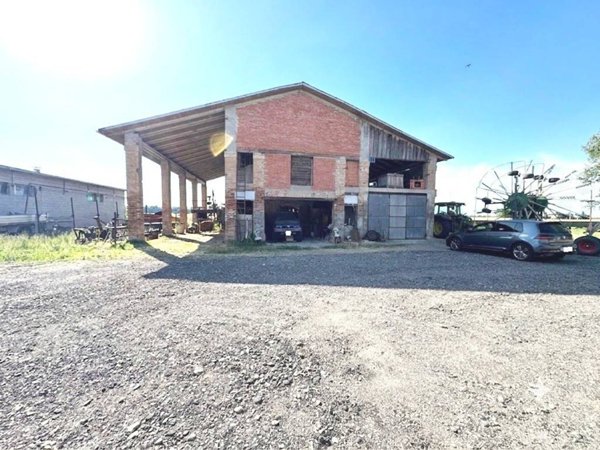 casale in vendita a Budrio in zona Mezzolara