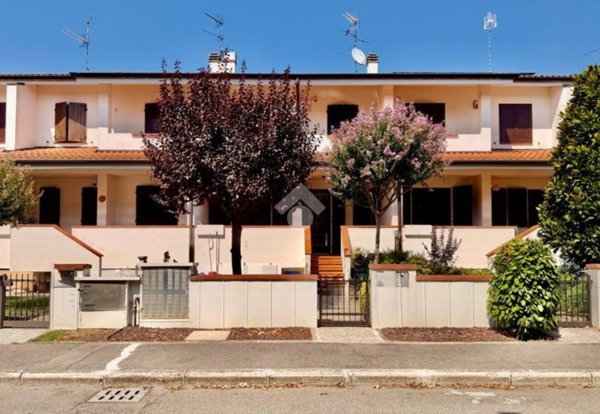 casa indipendente in vendita a Budrio