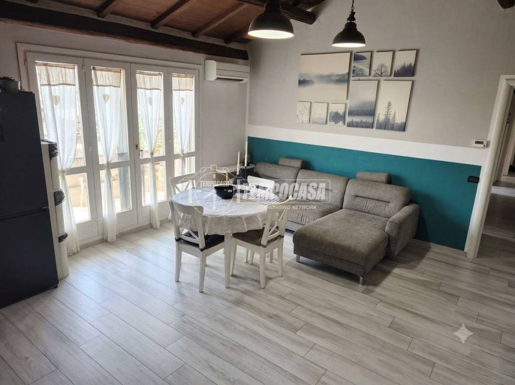 appartamento in vendita a Budrio in zona Mezzolara