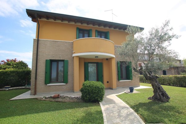 casa indipendente in vendita a Budrio in zona Bagnarola