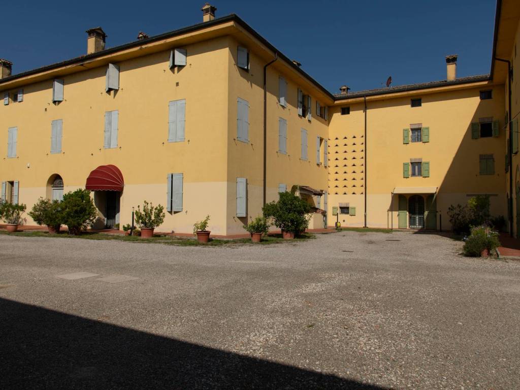 appartamento in vendita a Budrio in zona Prunaro