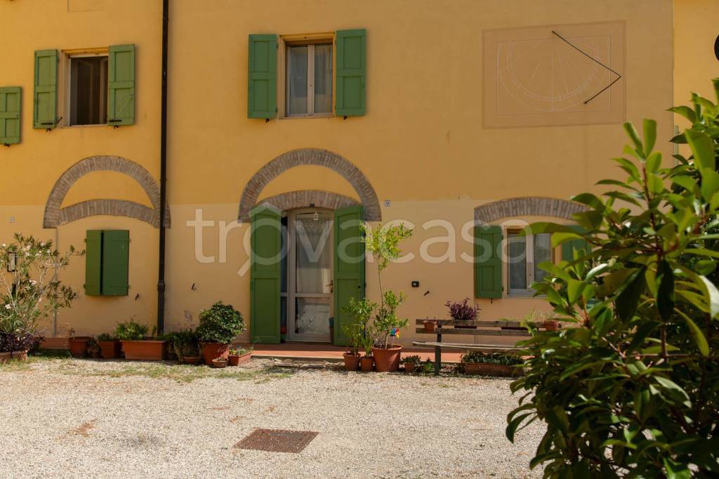 appartamento in vendita a Budrio in zona Prunaro