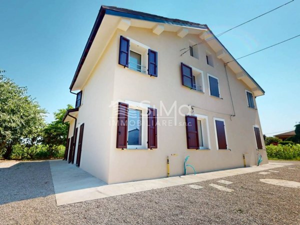 casa indipendente in vendita a Budrio in zona Cento