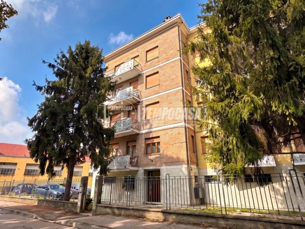 appartamento in vendita a Budrio in zona Cento