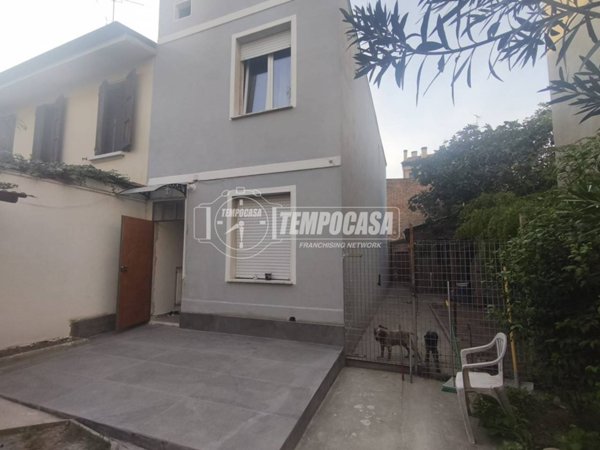 casa indipendente in vendita a Budrio in zona Cento