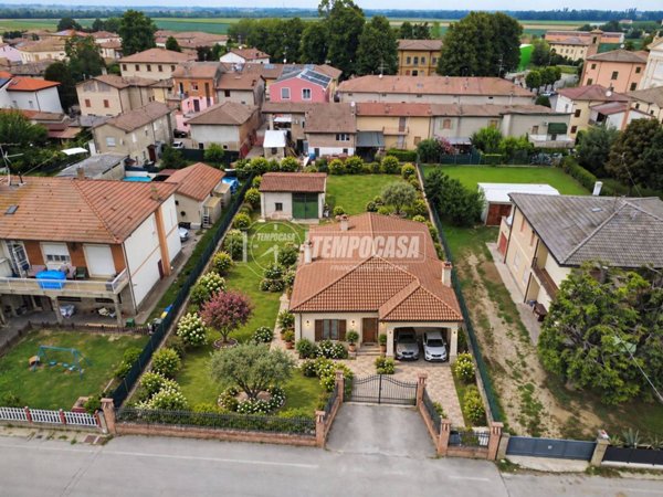 terreno agricolo in vendita a Budrio in zona Cento