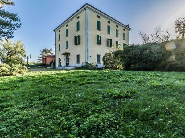 ufficio in vendita a Calderara di Reno
