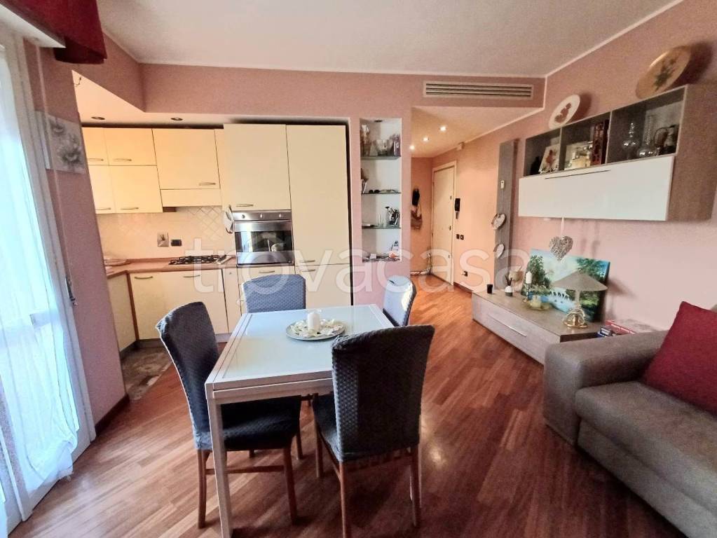 appartamento in vendita a Calderara di Reno in zona Longara