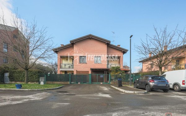 casa indipendente in vendita a Calderara di Reno