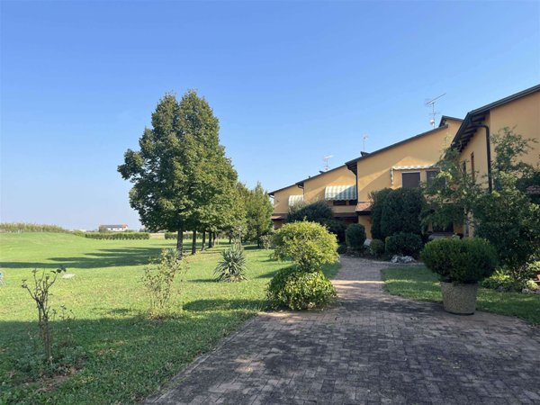casa indipendente in vendita a Calderara di Reno