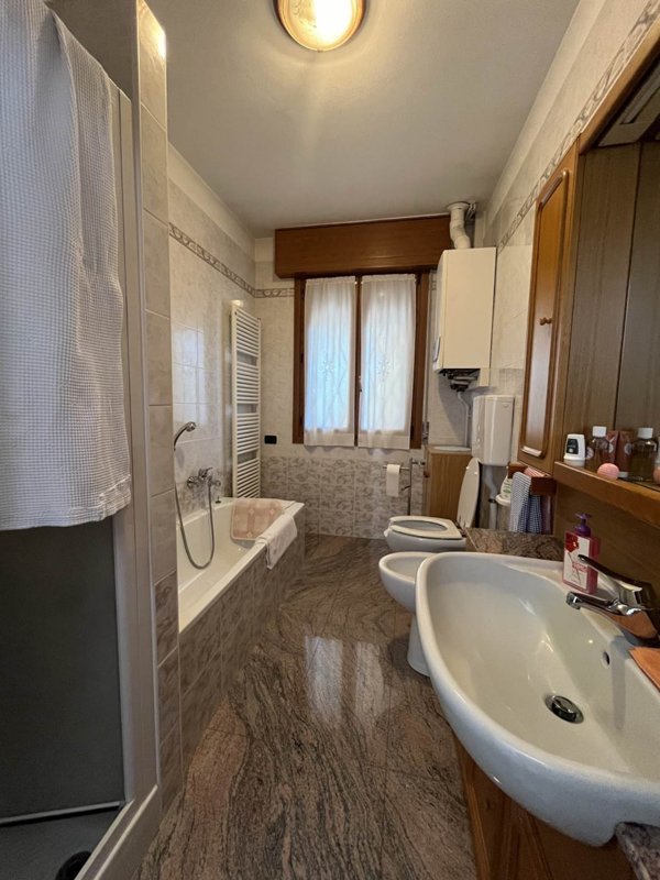 casa indipendente in vendita a Calderara di Reno