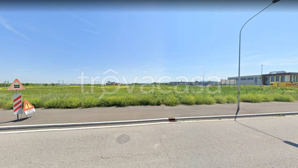 locale commerciale in vendita a Calderara di Reno in zona Bargellino