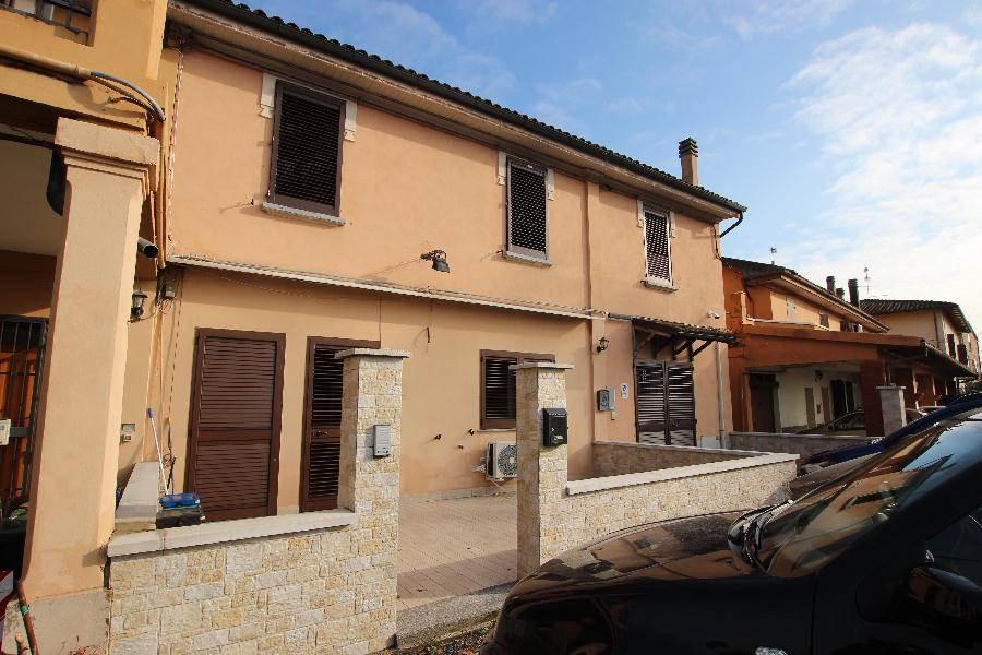appartamento in vendita a Calderara di Reno in zona Tavernelle
