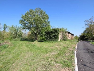 locale di sgombero in vendita a Calderara di Reno