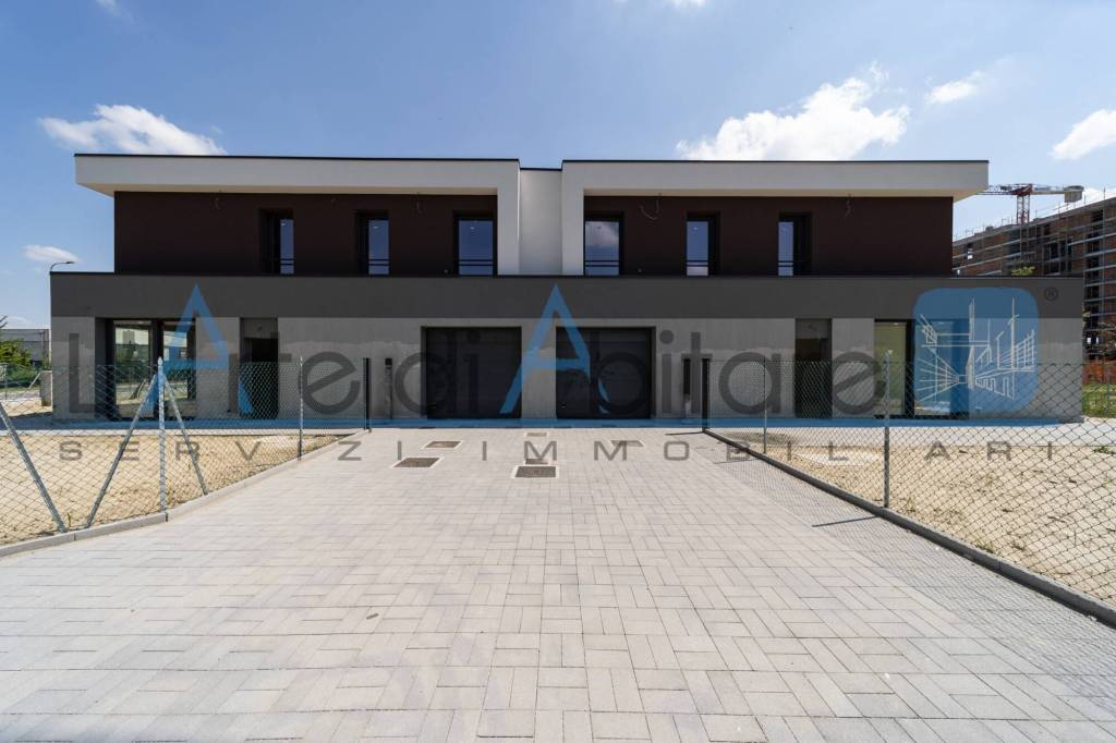 casa indipendente in vendita a Calderara di Reno