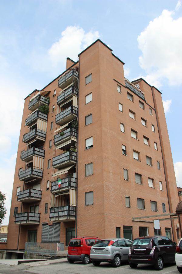 appartamento in vendita a Calderara di Reno in zona Lippo
