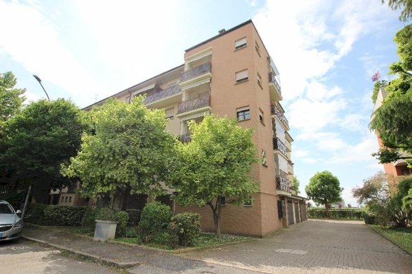 appartamento in vendita a Calderara di Reno
