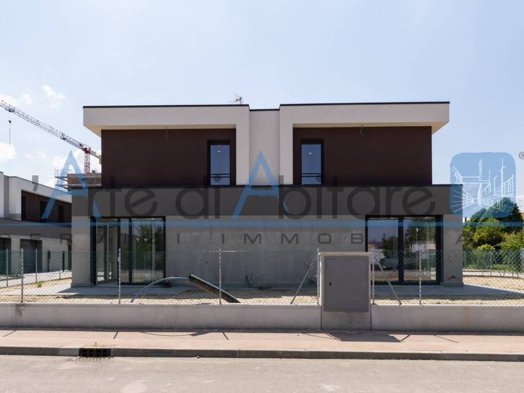 casa indipendente in vendita a Calderara di Reno