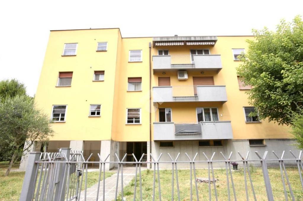 appartamento in vendita a Calderara di Reno in zona Longara