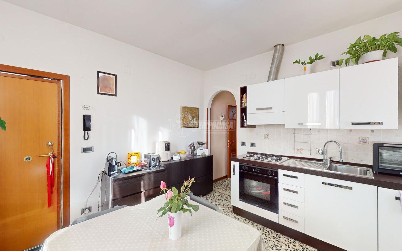 appartamento in vendita a Calderara di Reno in zona Tavernelle