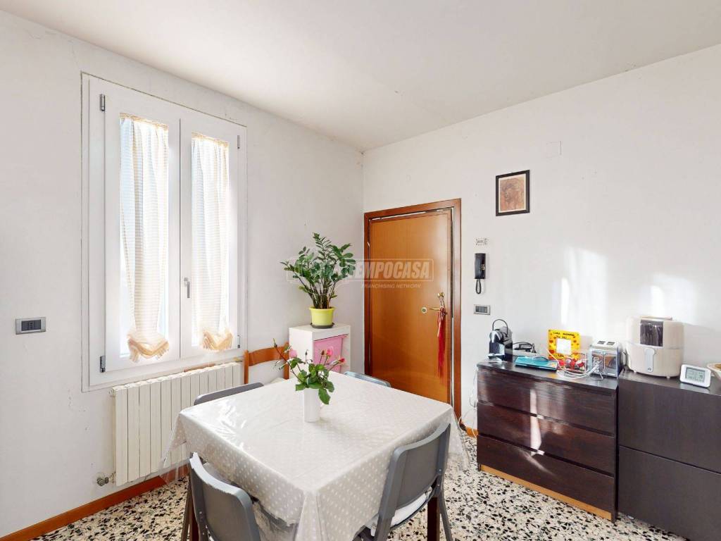 appartamento in vendita a Calderara di Reno in zona Tavernelle