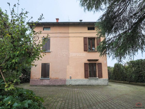 casa indipendente in vendita a Calderara di Reno in zona Tavernelle