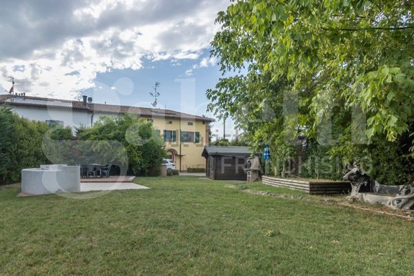 casa indipendente in vendita a Calderara di Reno