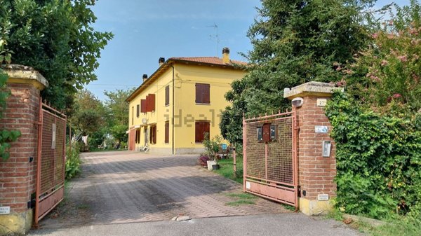 casa indipendente in vendita a Calderara di Reno in zona Longara
