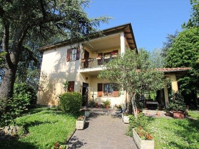 casa indipendente in vendita a Calderara di Reno