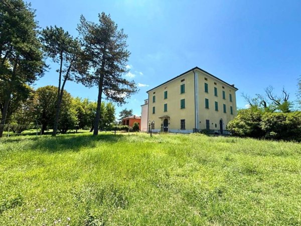 casa indipendente in vendita a Calderara di Reno