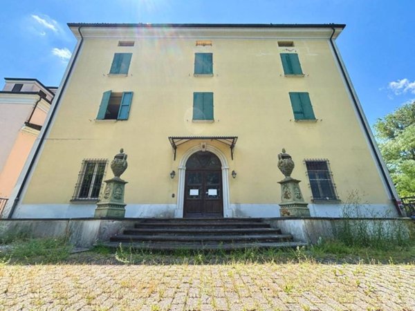 casa indipendente in vendita a Calderara di Reno