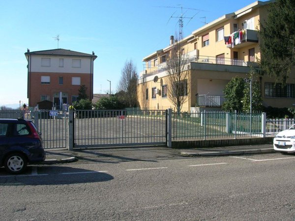 trivano in vendita a Calderara di Reno in zona Longara