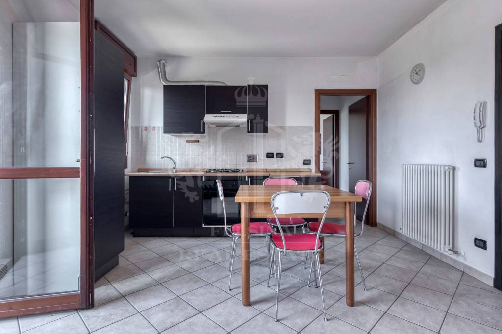 appartamento in vendita a Calderara di Reno in zona Lippo